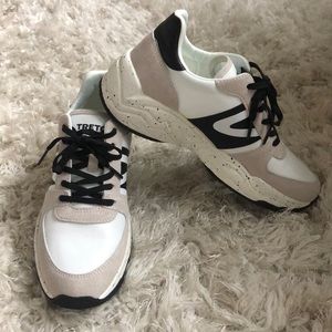 Tretorn Lexie 3....(white and black)